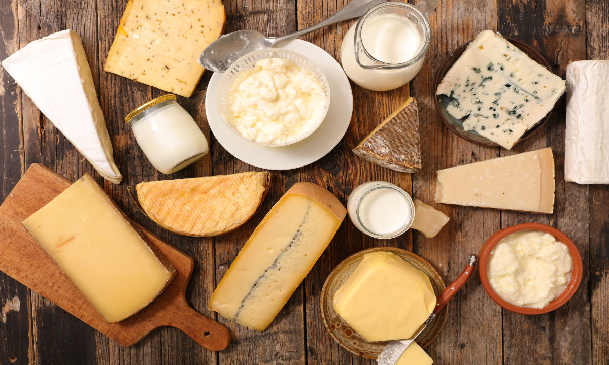 ¿Qué beneficios y riesgos tiene comer diferentes tipos de queso?
