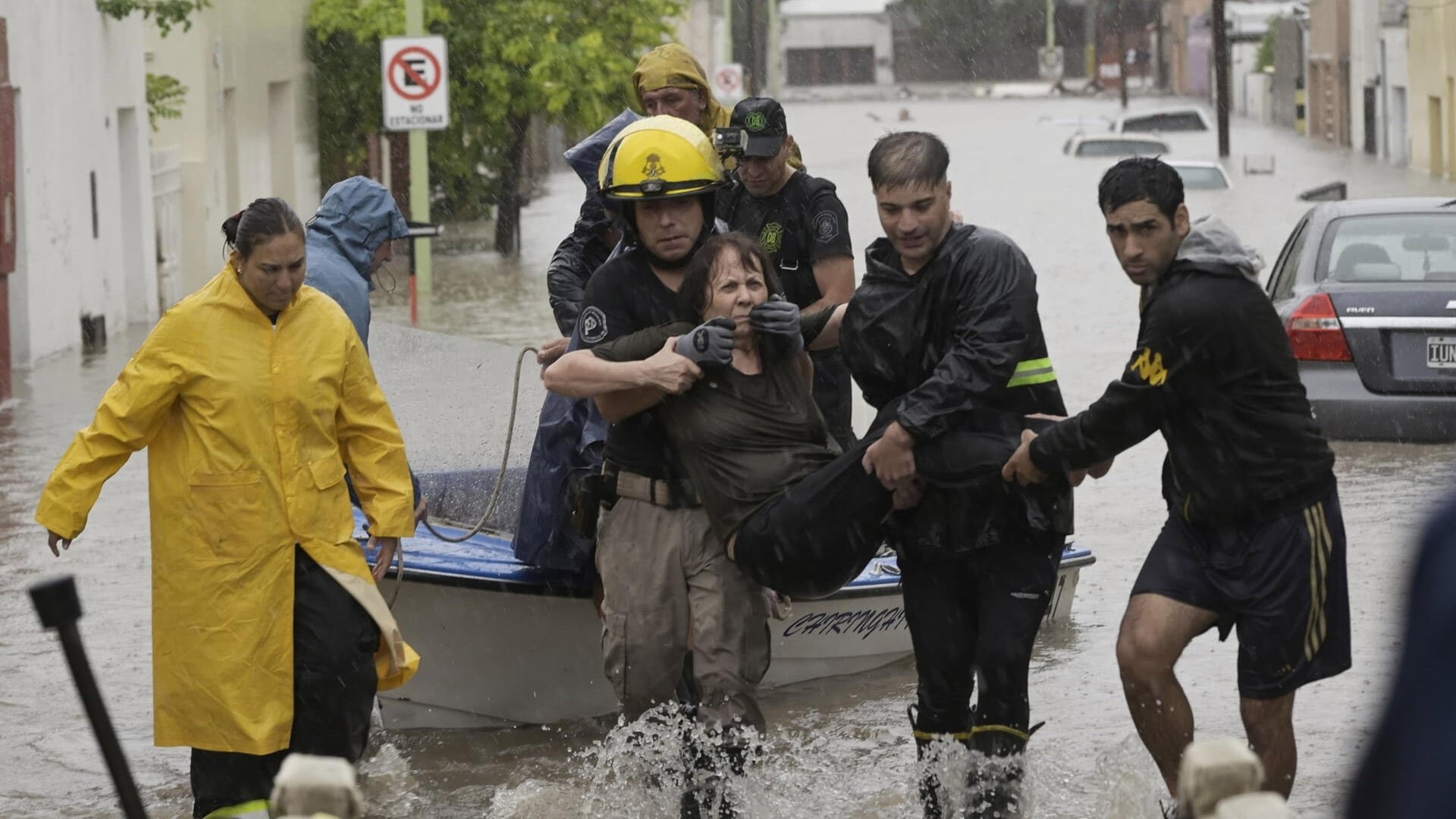 La tragedia de Bahía Blanca toma un giro político tras la intervención de CFK