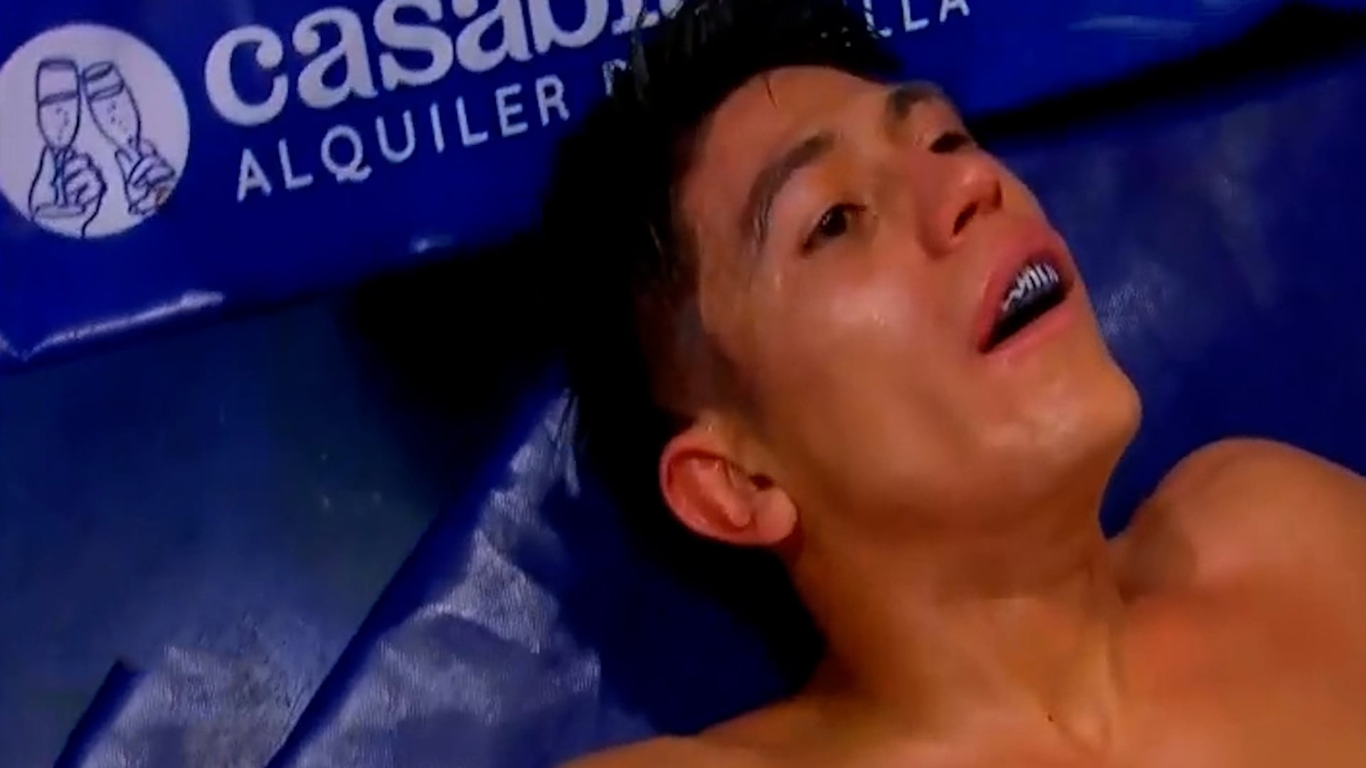 El Boxeador Argentino Alan 'Veneno' Chaves Logra uno de los Mejores KO del Año