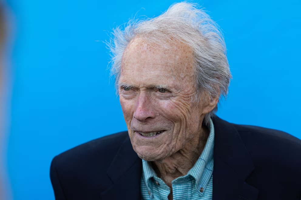 Clint Eastwood Revela Sus 3 Secretos de Vitalidad a los 94 Años