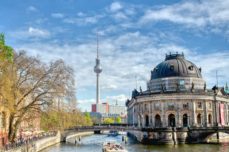 Cuatro puentes en Alemania para una escapada de fin de semana largo: cómo armarlo desde Erfurt, Kromlau, Bastei y Hunsrück