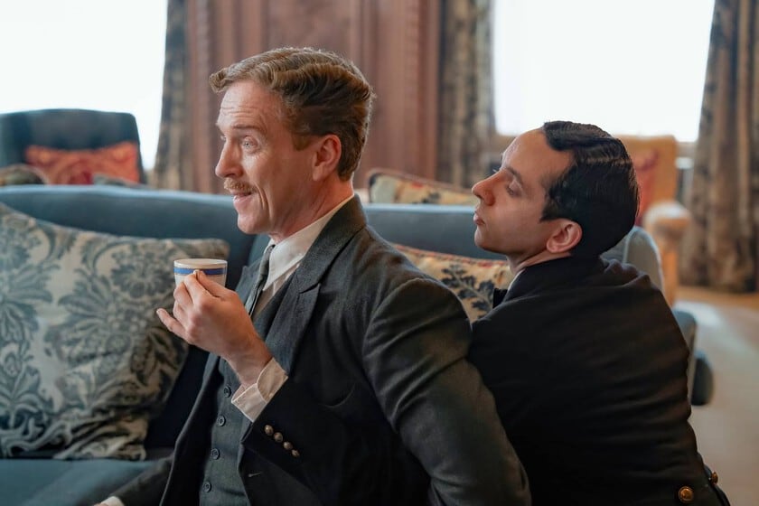 «Fackham Hall»: cuando la aristocracia británica se ríe de sí misma en una comedia de enredos y misterio
