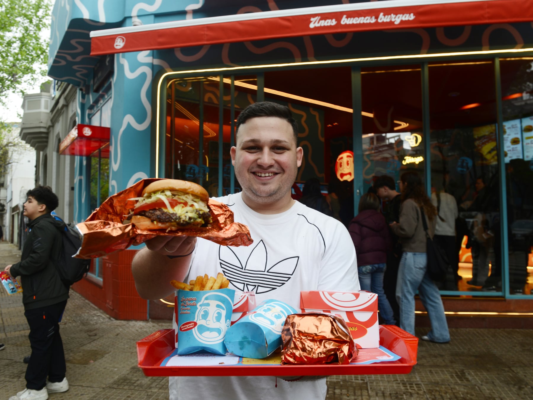 Una esquina de Palermo donde las hamburguesas llevan la firma de El Gordis