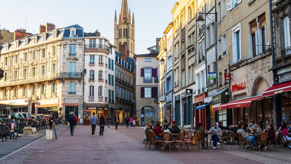 Limoges, la capital del esmalte y la porcelana: una invitación a caminar entre museos y talleres en el corazón de Francia