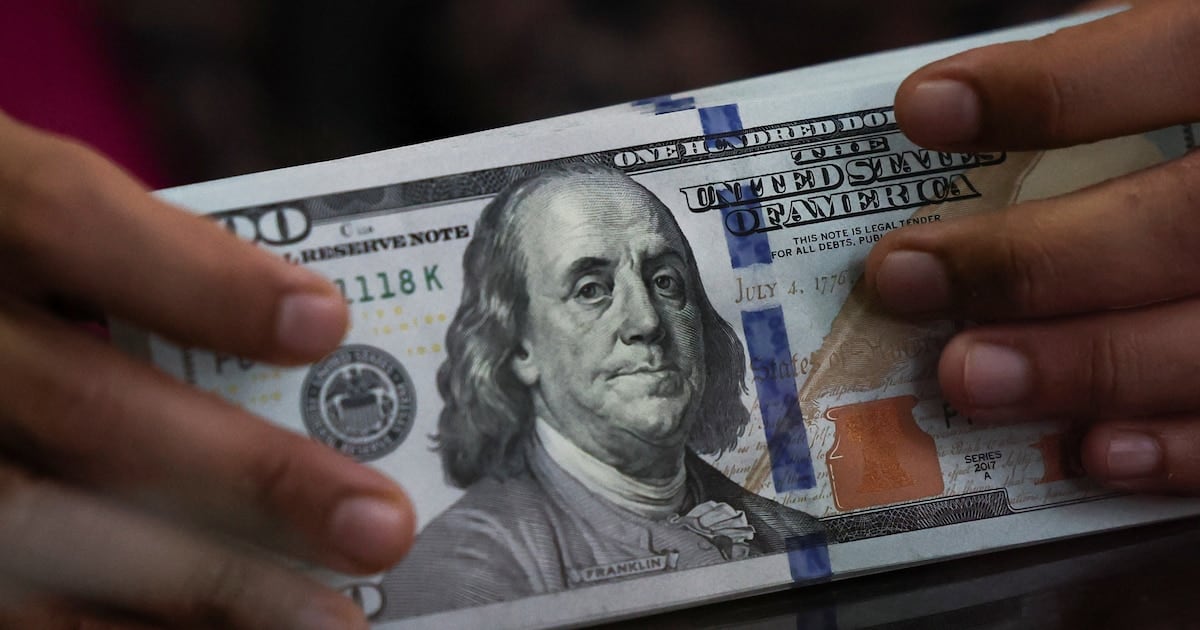 Dólar quieto en el Nación, blue al alza y real brasileño en su menor valor desde mayo: cómo quedó el mapa cambiario