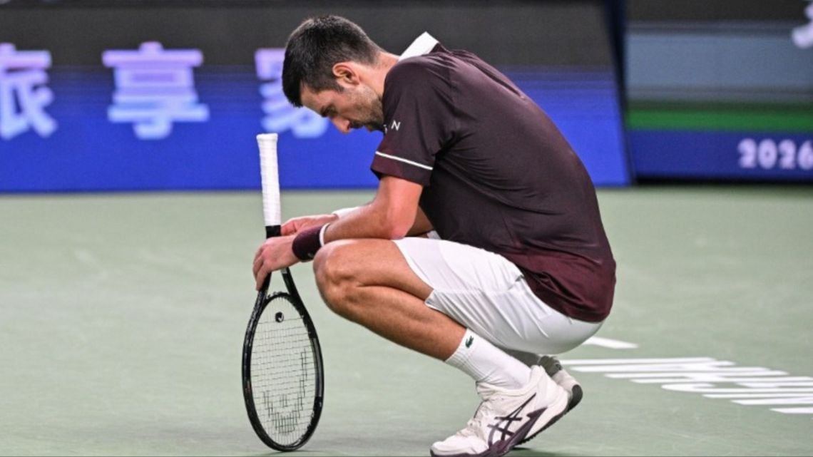 Seamos sinceros, Nole sigue siendo Nole pero el cuerpo le pasa facturas