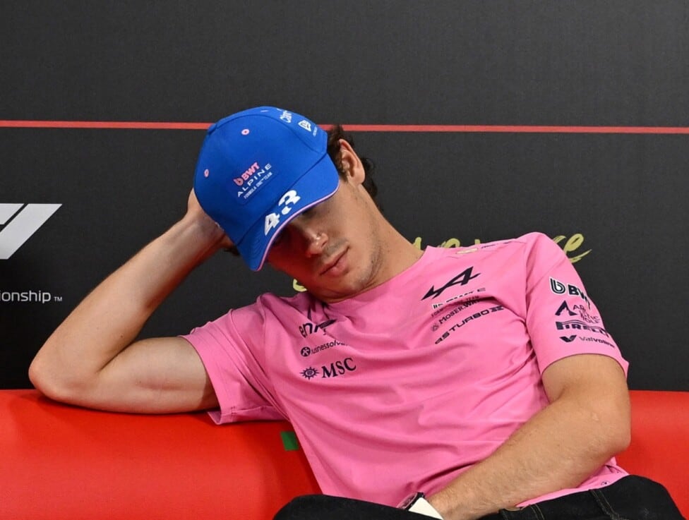 Colapinto, varado en Marina Bay: la batería lo dejó a pie en la qualy