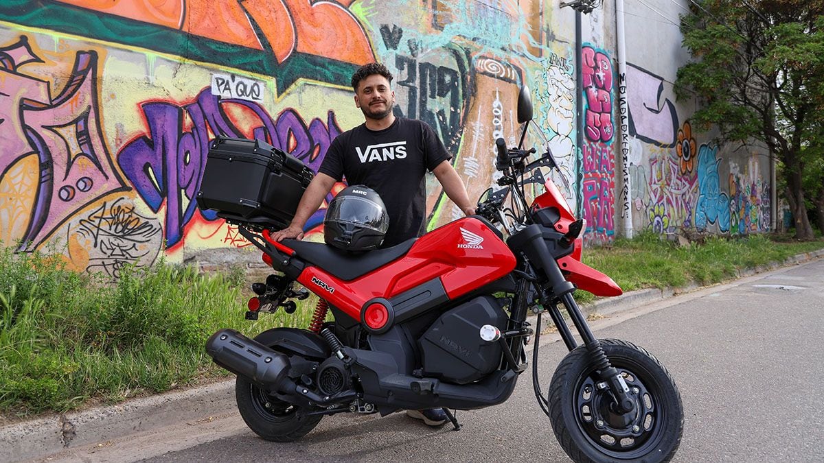 Una Honda Navi, una carpa y la Carretera Austral: la apuesta de Nicolás para llegar desde Neuquén hasta Alaska