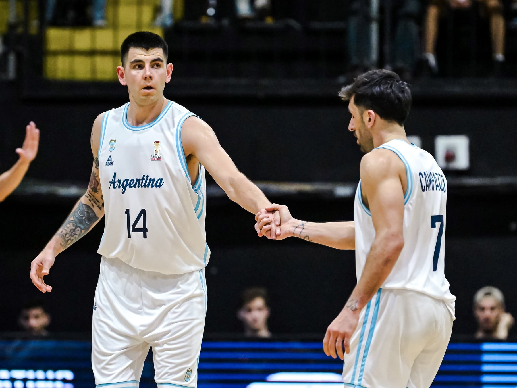 El hombro de Deck vuelve a hacer ruido y deja a la Selección con el reloj en cuenta regresiva