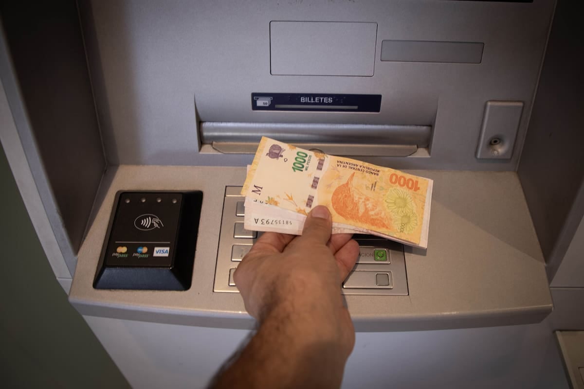 La red bancaria acumula siete años de contracción y se redujo un 14,5% desde 2019