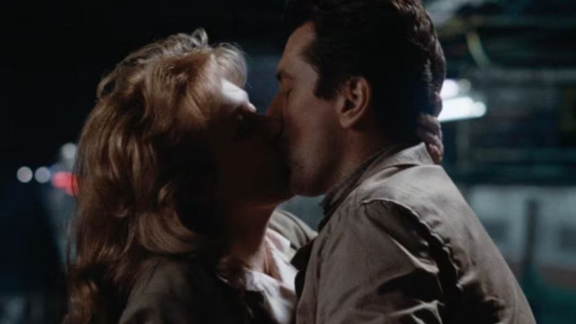 Dos gigantes del cine, un amor inconveniente y una librería de Manhattan: vuelve "Enamorarse"