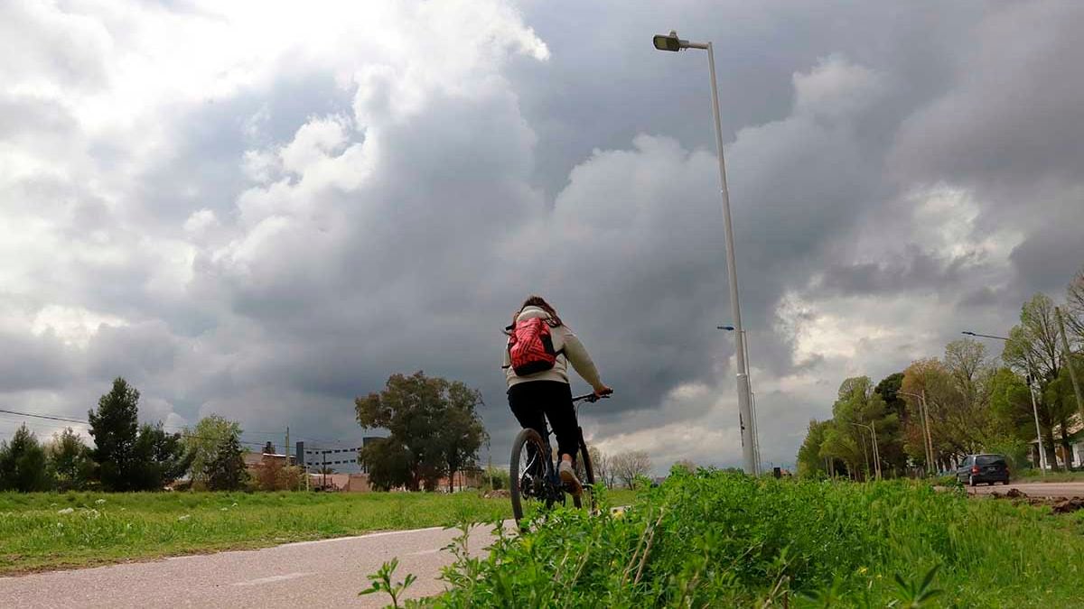 Neuquén se prepara para un finde pasado por agua: lo que hay que saber antes de salir
