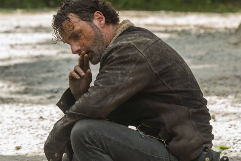 La línea que define a The Walking Dead se cruzó en un granero y se contestó en un campo abierto