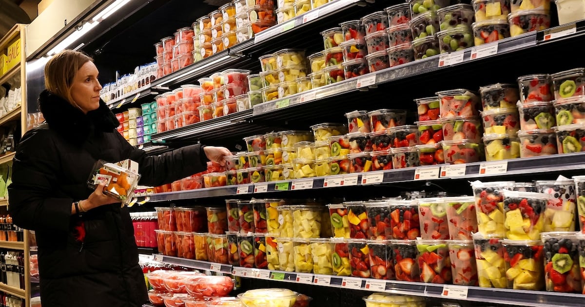 La nafta vuelve a picar en el surtidor y recalienta la inflación en Estados Unidos