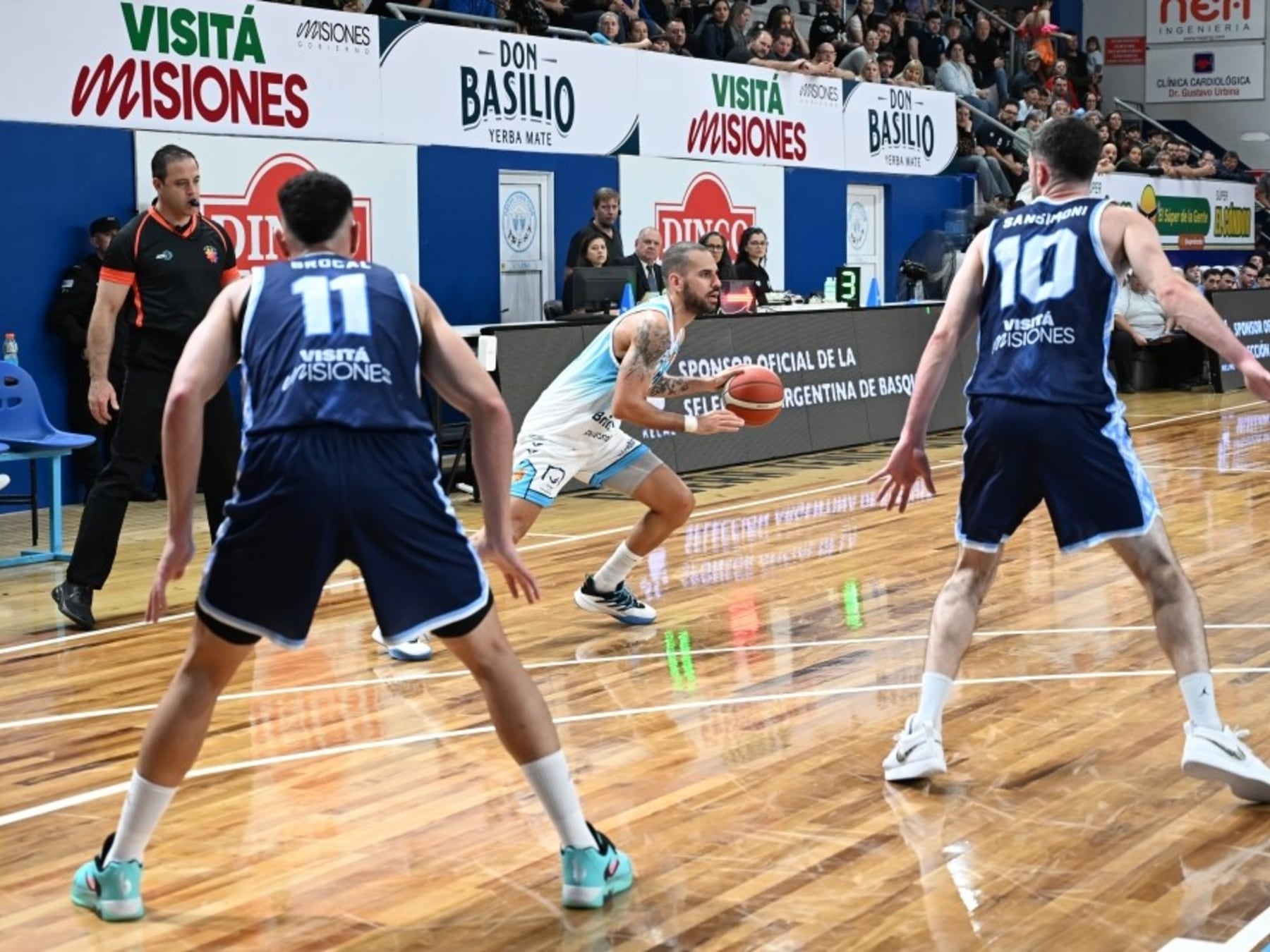 Racing de Chivilcoy se floreó en Misiones y dejó a Oberá con el lomo al sol