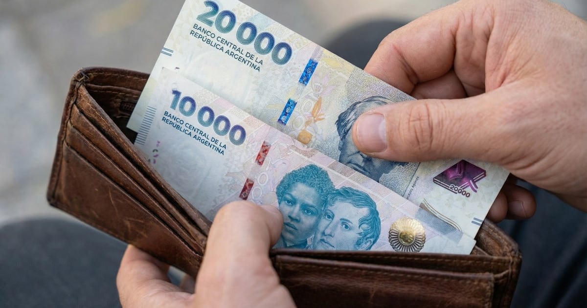 La economía diaria se vuelve más pesada: siete de cada diez argentinos la califican como mala y ven un horizonte aún peor