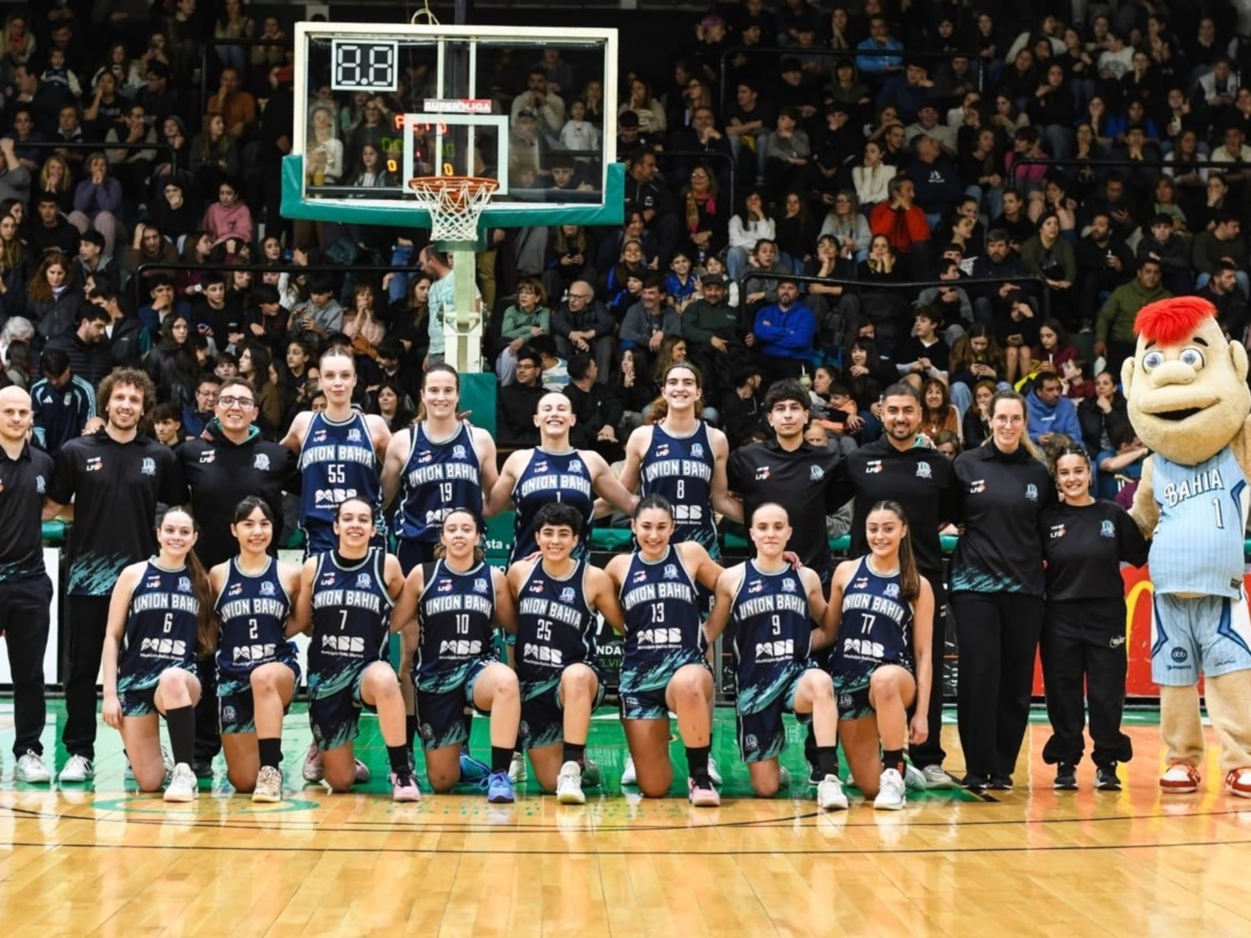 Cuarenta y un años después, Bahía Blanca vuelve a la elite del básquet y esta vez con sus mujeres