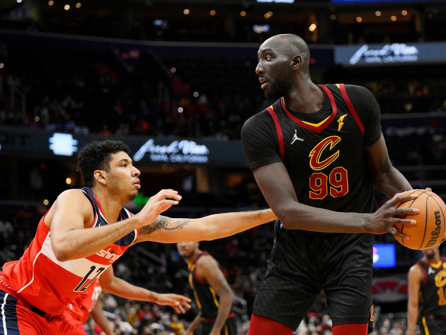 Tacko Fall vuelve a la NBA y los Sixers se llevan al gigante más alto de la liga