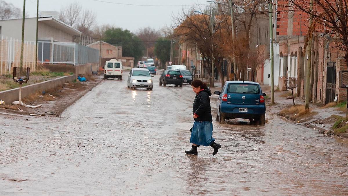 Neuquén entra en modo alerta: cuando el agua recuerda los caminos que la sequía le había borrado