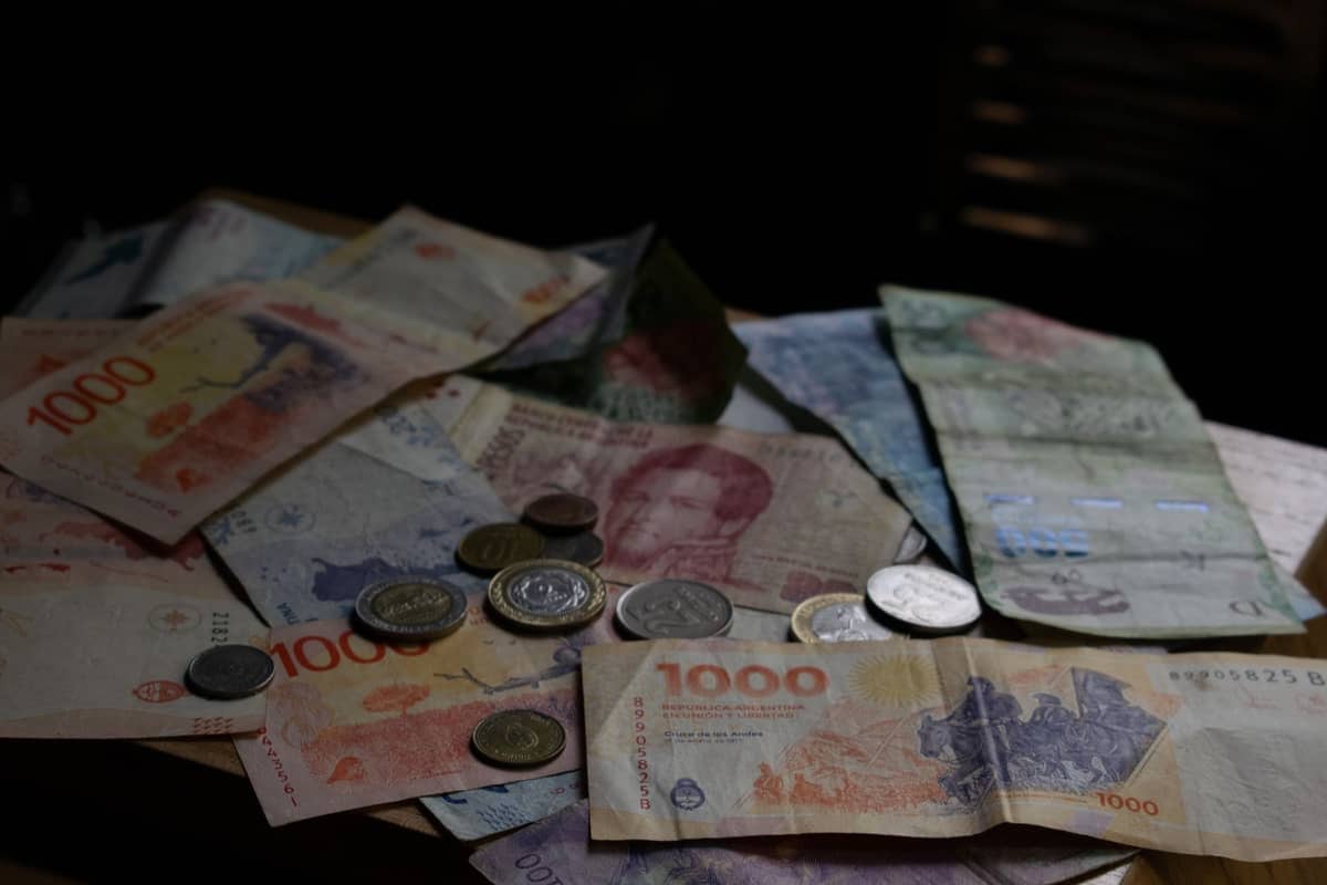 El dólar quedó quieto en $1540, el blue se sostiene en $1560 y la inflación de septiembre volvió a acelerarse