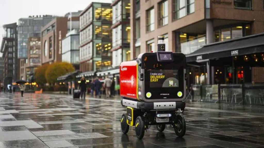 Dos empresas de robots repartidores, en la mira por captar datos biométricos sin permiso en Chicago
