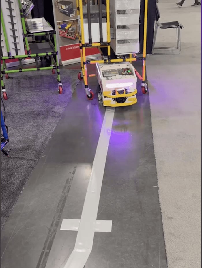 Intel podrá seguir usando robots extranjeros en sus fábricas hasta octubre de 2027
