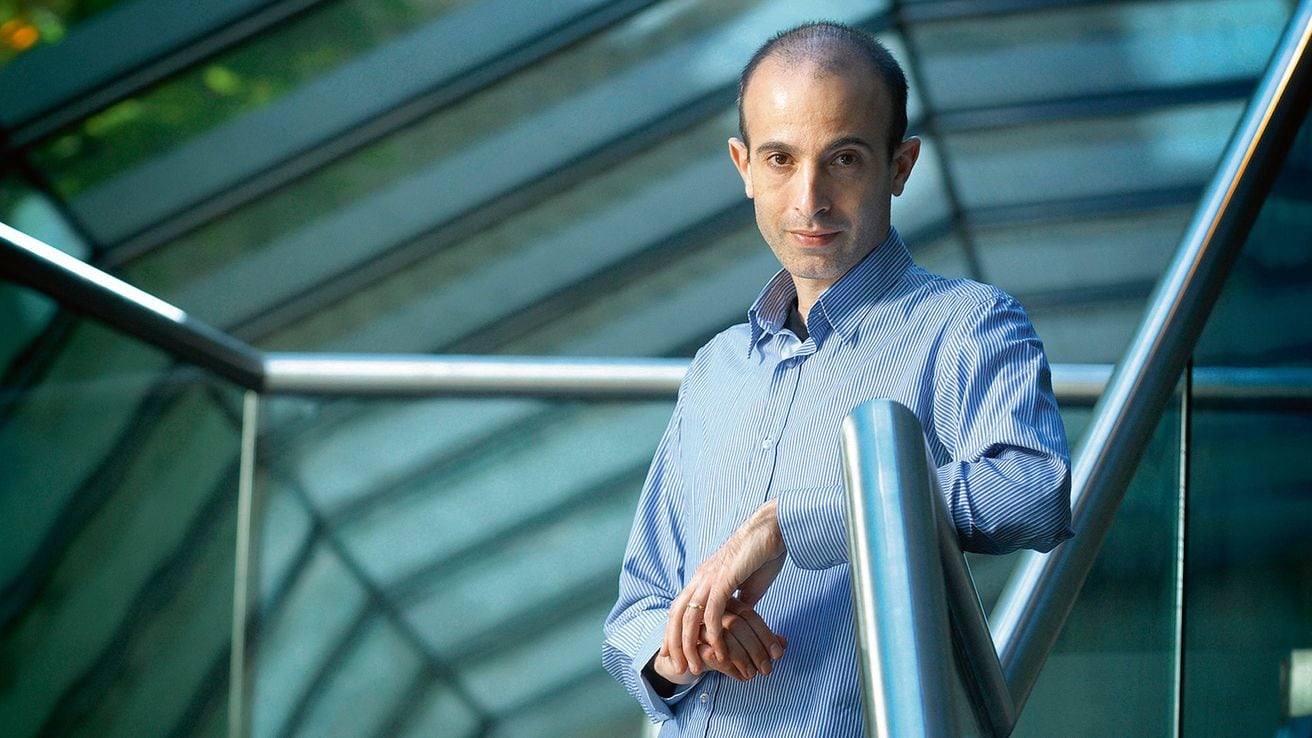 La advertencia de Harari: las finanzas podrían quedar en manos de una inteligencia artificial incomprensible